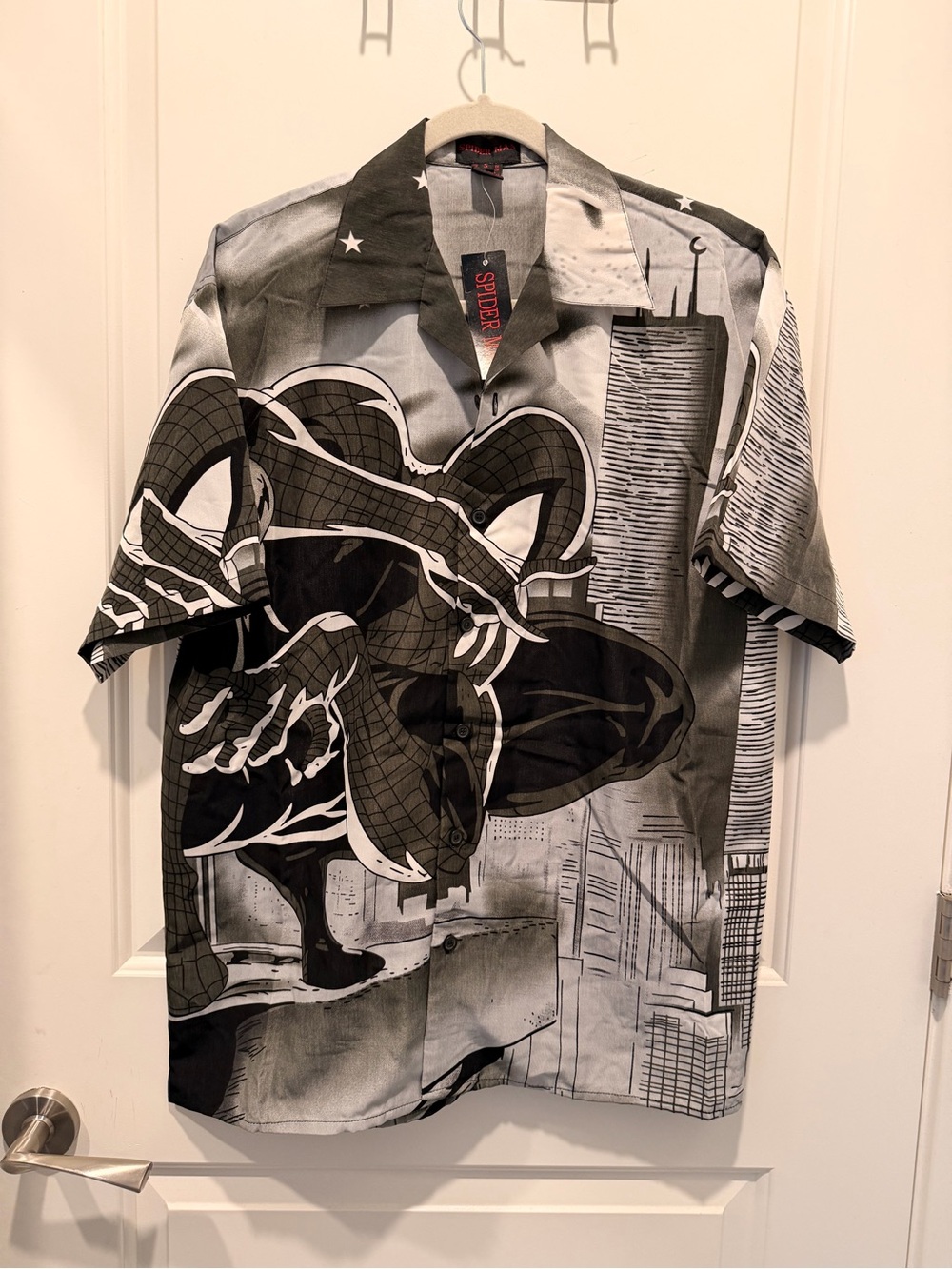Spider-Man Vintage 1990s
Y2K Black and White
Graphic Print Size S